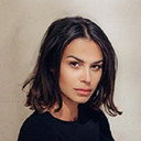 Katie Keight als Avery