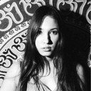 Laura Muñoz als Woman