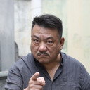 Chan Fu-Shing als BBQ Meat Restaurant Staff