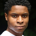 Ammar Duffus als Officer