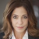 Michelle Azar als Mrs. Levin
