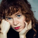 Clara Bretheau als Adèle