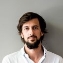 Bruno Nogueira als Flamingo