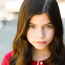 Lia Barnett als Daisy