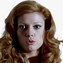 Eva León als Nicole