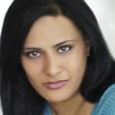 Kim Patel als Bhavna