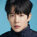 Kim Dong-ho als Yoon Dong Jun