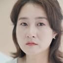 Kim Seon-kyeong als Hye-jung's Friend