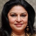 Kiran Juneja als Mrs. Sudha Khosla