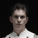 Alexander Morel als Father Daveluy