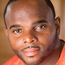 Mark Hayes als Big Bodyguard