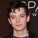 Asa Butterfield als Norman Green