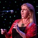 Annie Haslam als Vocals