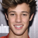 Cameron Dallas als Freddie (voice)