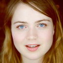 Hera Hilmar als Varya