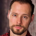 Ben Kacsandi als Executive