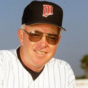 Tom Kelly als Himself