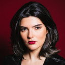 Bárbara Meirelles als Isabel