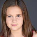 Lillian Ellen Jones als Sandcastle Girl