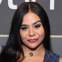 Jessica Marie Garcia als Jasmine Flores