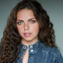Michelle Mouton als Jenna
