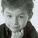 Jacob Pearce Guzman als Adam Rimbauer (6 yrs)