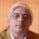 José Parisi Jr. als Leonel
