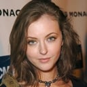 Katharine Isabelle als Laughing Girl