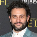 Arian Moayed als Inspector Jamal Abbas