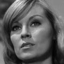 Lysa D'Anjou als French guide (uncredited)