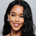 Laura Harrier als Suzanne de Passe