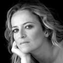Rita Lello als Dina