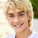 Paul Michael Starnes als Airplane Passanger