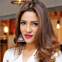 Zhalay Sarhadi als Zohra Jawed
