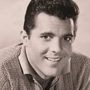 John Ashley als TV Singer