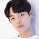 Son Jung-hoon als Jung Dong Yeol