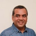 Paresh Rawal als Mambo