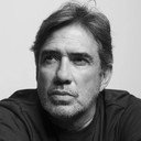 Paulo Coelho als Padre Wilton
