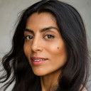 Reshma Gajjar als Dr. Mitchell