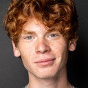 Carson Holmes als Kenneth Ellis