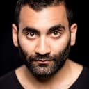 Arvin Kananian als Karim