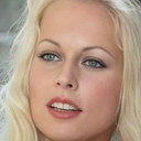 Gina Janssen als Lilli / Christl