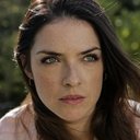 Patricia Sluka als Corinne Graf
