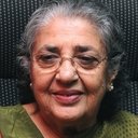 Shammi als Avanti Singh