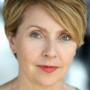 Karen Ascoe als Alison