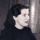 Ana María Saizar als Señorita Sara- voz (uncredited)