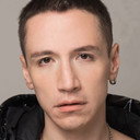 Norman Delgadillo als Victor