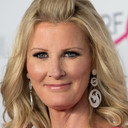 Sandra Lee als Self - Host