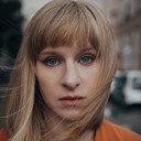 Claudia Artner als Elfriede