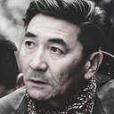 Li Xiaopeng als Shipwrecked Old Man